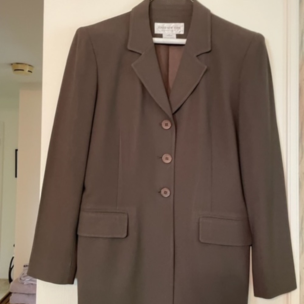 Jones of New York Pantsuit  Light Brown Size 8